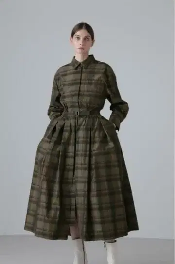 ADORE 23AW 메모리 크로스 원피스 블랙