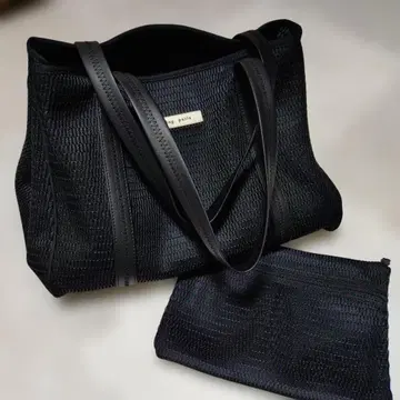 qbag paris 블랙 토트백 파우치 포함