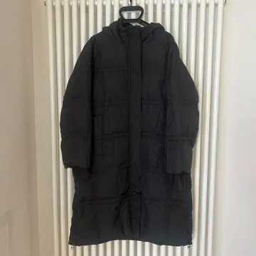 블랙 롱 다운 자켓 후드 부착