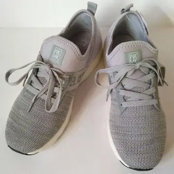 미쉘클랑 그레이 스니커즈 24.0cm