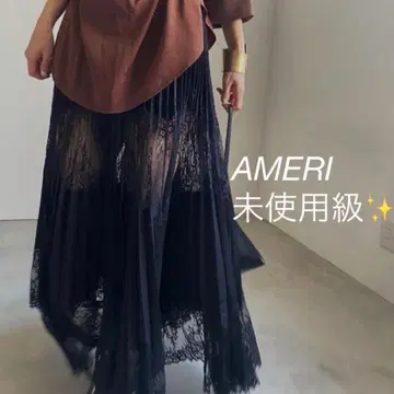 새상품급 AMERI UNDRESSED LACE SANDWICH SKIRT