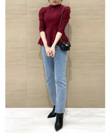 SNIDEL 스나이델 Sustainable 페플럼 니트 풀오버