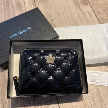 [미사용 새상품] 마리콴트 에나멜 퀼트 멀티 지갑 블랙