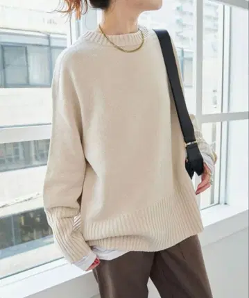 Spick and Span 벌키 얀 롱 리브 풀오버 베이지