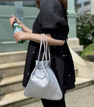 바토 에몽타뉴 실버 2WAY 숄더백