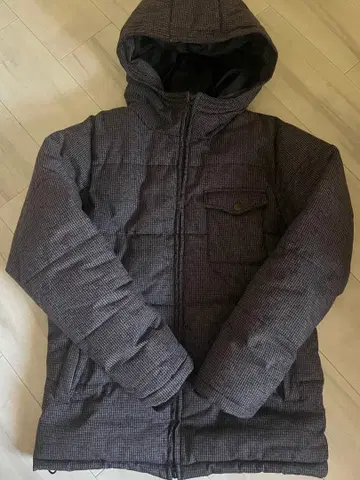 체크 무늬 다운 자켓 후드 부착