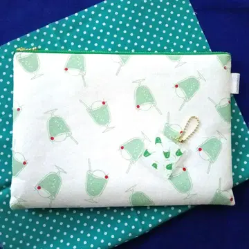 오토메 인쇄 크림 소다 파우치 & 아크릴 참 세트