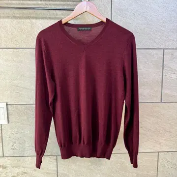 TOMORROW LAND tricot 투모로우랜드 V넥 니트