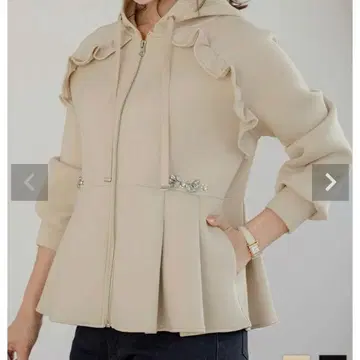 [ 새상품급 ] 르 레브 바니레 비쥬 프릴 본딩 후드티