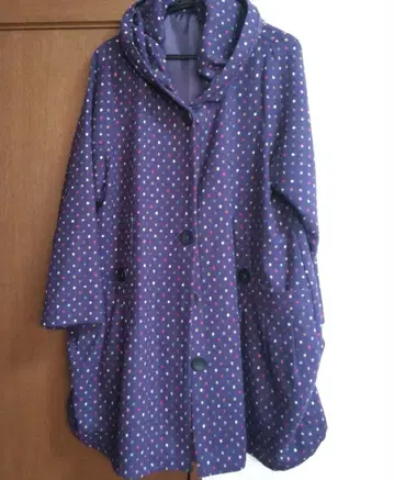 기모노의 코몬 무늬 같은, 조금 독특한 디자인의 코트