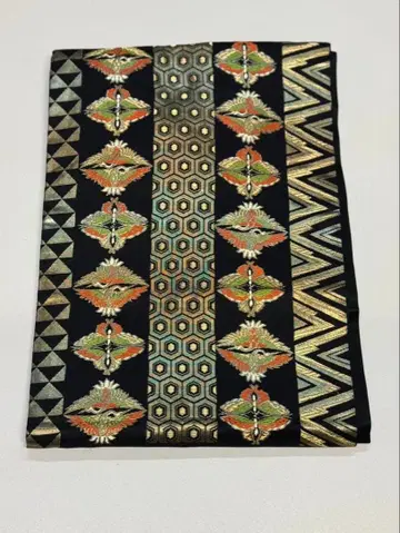 나고야 오비 블랙 베이스 골드 컬러 자수 개성적