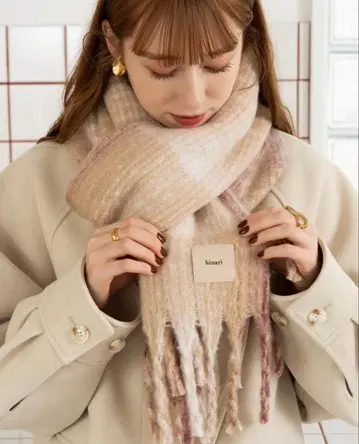 체크 볼륨 프린지 머플러