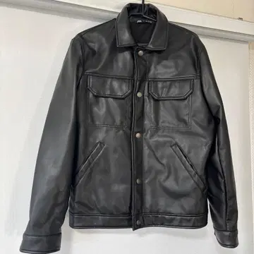 ZARA 블랙 가죽 자켓 EUR 36