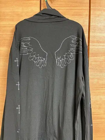 흑미사 h.NAOTO 콜라보 가디건 hyde