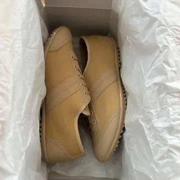 미사용 새상품 일본제 아사히 바톤 토월링 슈즈 22cm