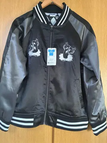 Avail 아베일 죠죠 콜라보 스카잔 리조또 메탈리카 M 사이즈