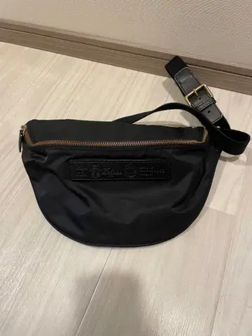 Felisi 바디백 블랙 1052