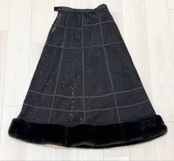 퍼 에코 퍼 레이스 롱 스커트