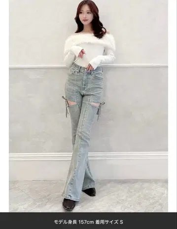 RESEXXY 컷 아웃 리본 데님 팬츠