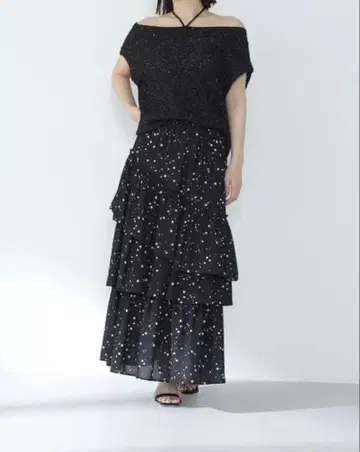 미사용 natural beauty basic 프릴 달린 블랙 롱 스커트