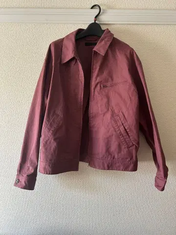 와인 레드 캐주얼 자켓 지퍼 포켓 부착