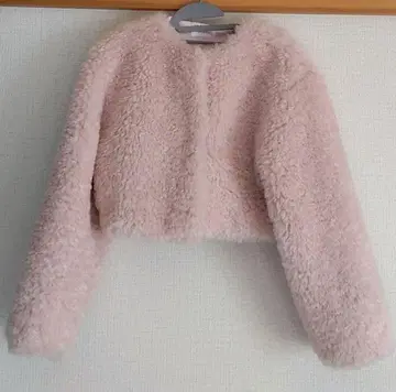 SNIDEL 인기 숏 기장 보아 아우터