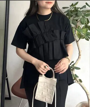 프릴 개더 T셔츠