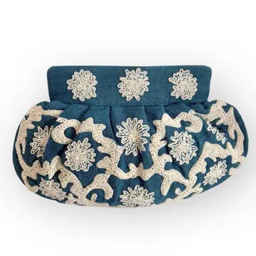 MOYNA 모이나 클러치백 자수 블루 핸드백