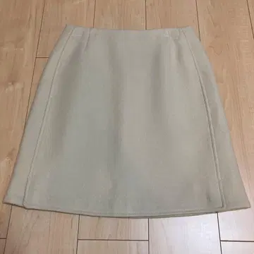 [매킨토시 철학] 울 A라인 미디 스커트 크림색