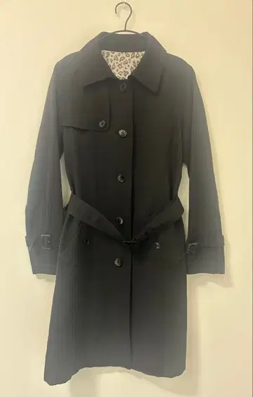 놀리즈소피 블랙 트렌치코트 레오파드 무늬 안감