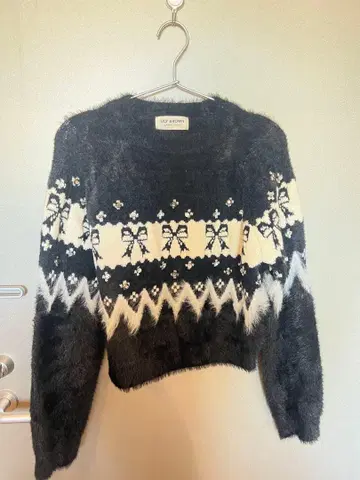 LILY BROWN 리본 무늬 비쥬 니트