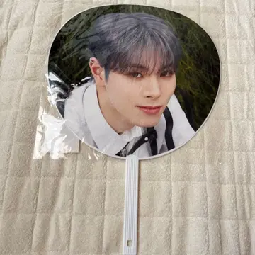 후쿠다 아유타 부채