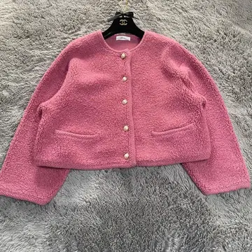 24AW 미라 오웬 파일 편직 숏 기장 금장 버튼 니트 자켓