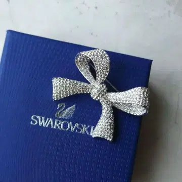 SWAROVSKI 스와로브스키 브로치 리본