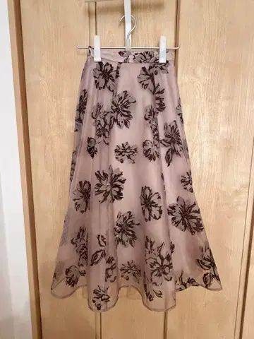 플라워 무늬 플레어 스커트