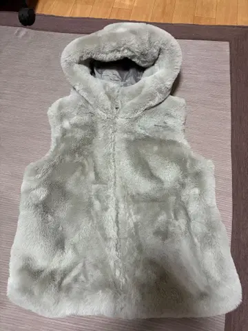 그레이 후드 부착 베스트 38