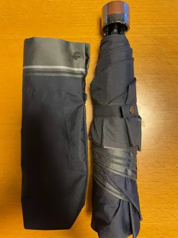 폴 스튜어트 네이비 x 그레이 접이식 우산 새상품급