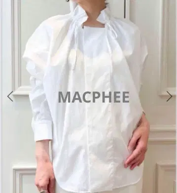 MACPHEE 맥피 투모로우랜드 프릴 칼라 블라우스 화이트