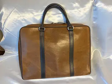 SOMES SADDLE 브라운 가죽 비즈니스 백