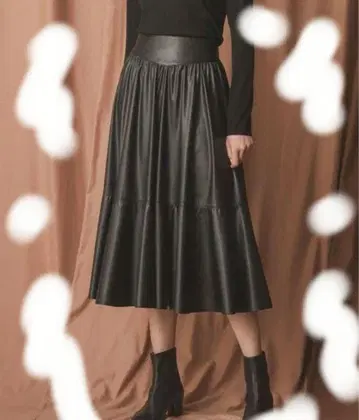 새상품급 에포카 인조 가죽 플레어 스커트 빅 사이즈