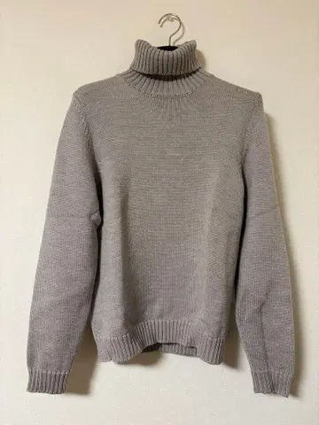 ZANONE 그레이 터틀넥 니트