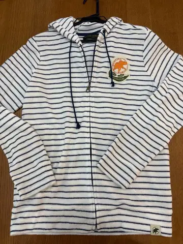 미사용 헌팅월드 긴팔 후드티 보더