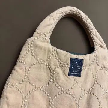 미나 페르호넨 탬버린 에그백