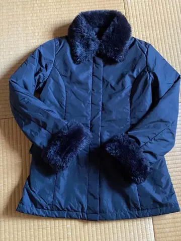 a.v.v standard: 보아 달린 충전솜 숏코트