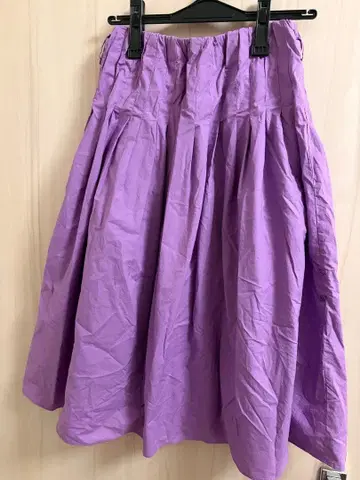 The Virgnia 택 포함 새상품 바이올렛 스커트 길이 조정