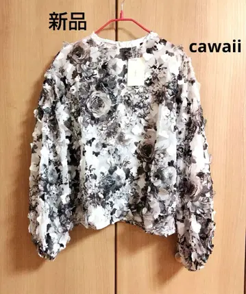 새상품 cawaii 티셔츠 꽃잎 긴팔 블라우스 시어 꽃무늬 카와이