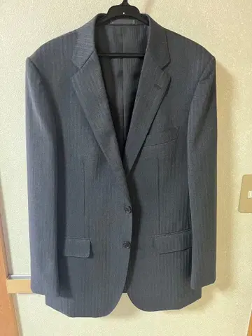 그레이 스트라이프 비즈니스 정장 A6