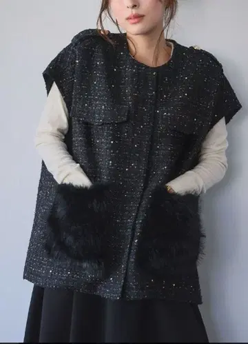 오버 실루엣 퍼 포켓 트위드 베스트