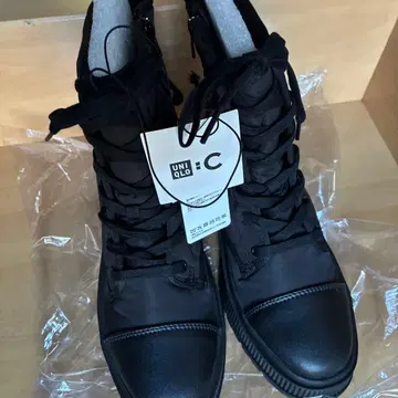 Uniqlo C 패디드 레이스업 부츠 24.5cm 블랙 새상품
