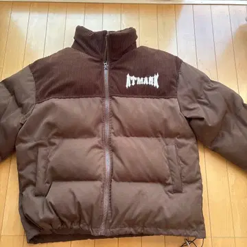 atmark 아토마크 다운 자켓 빅 로고 브라운 스트릿 스타일